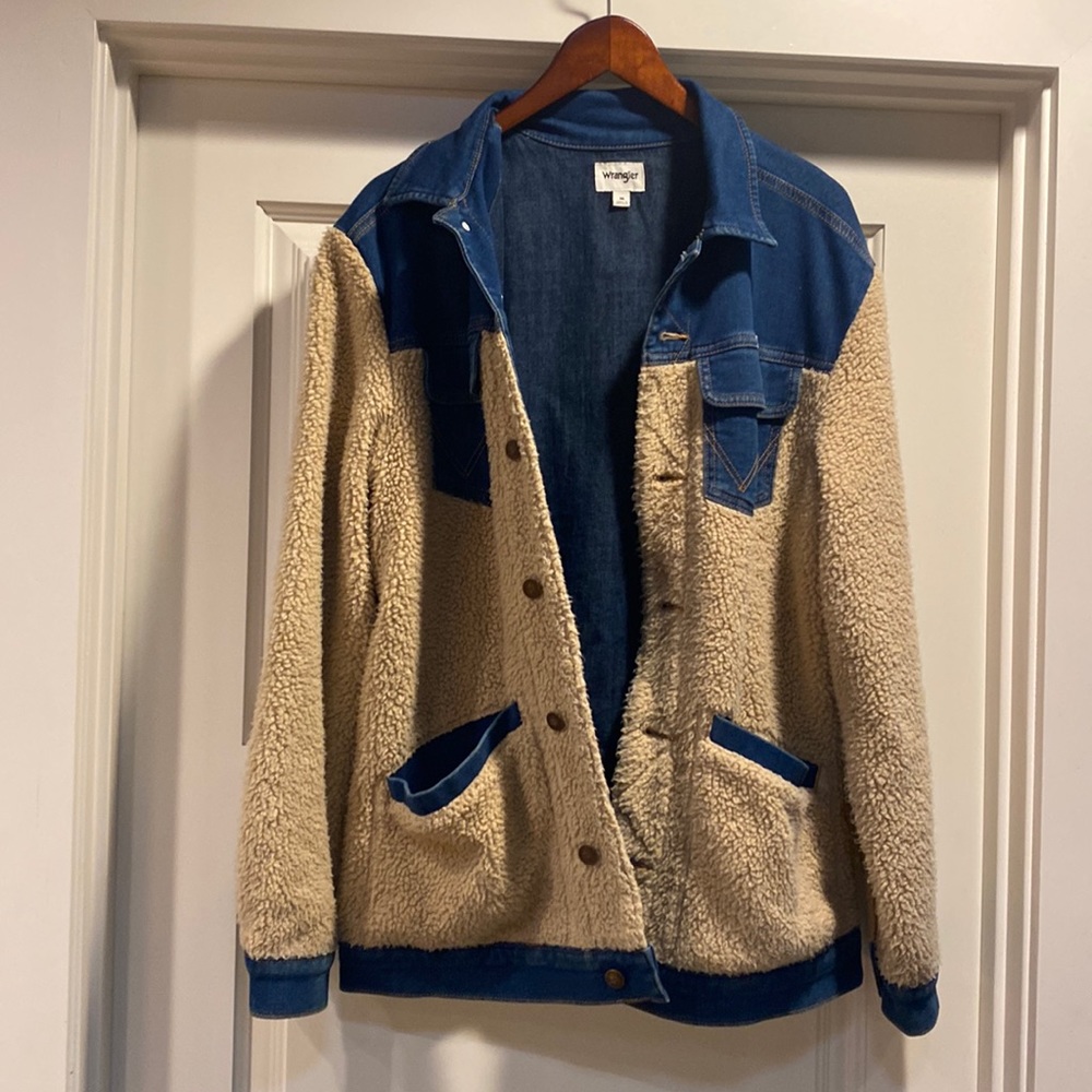 Wrangler oversized jean and Sherpa coat
